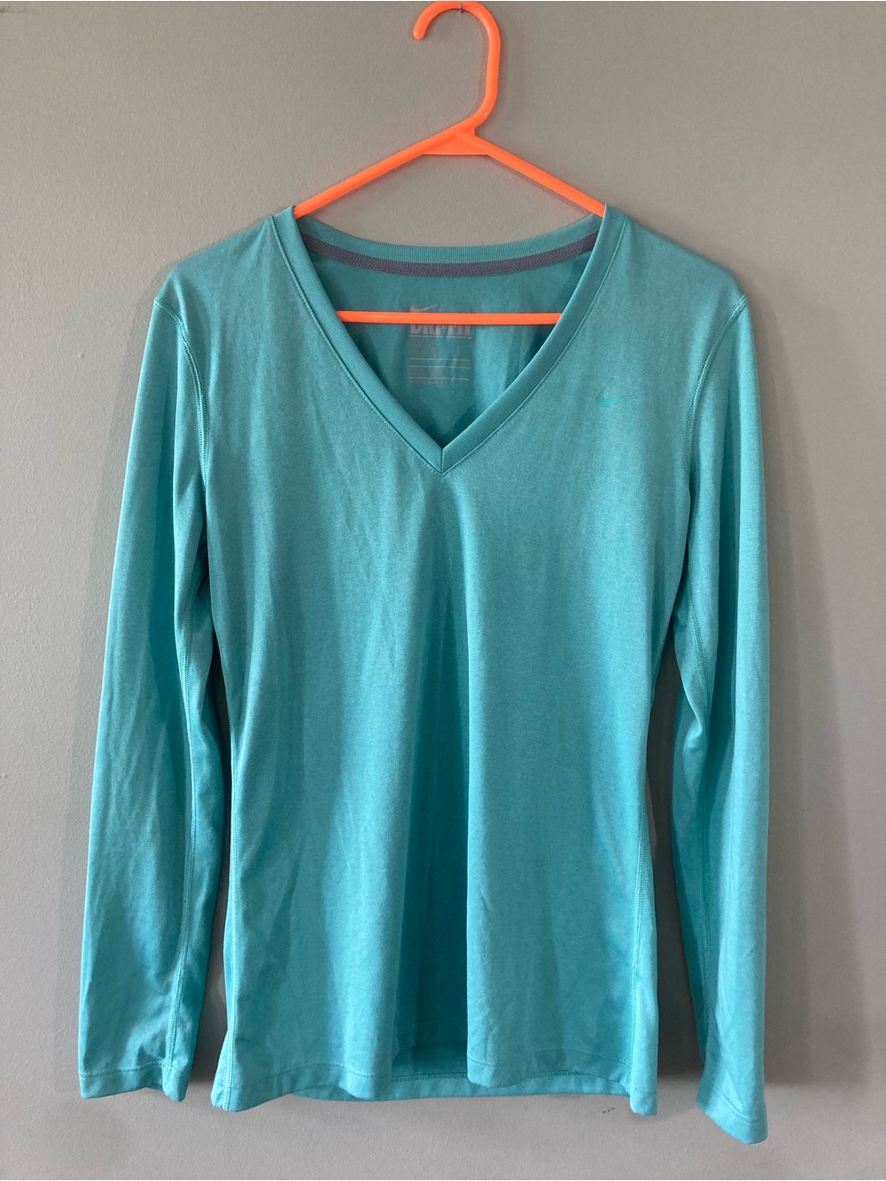 Nike Women’s V-Neck Long Sleeve Tee - Aqua